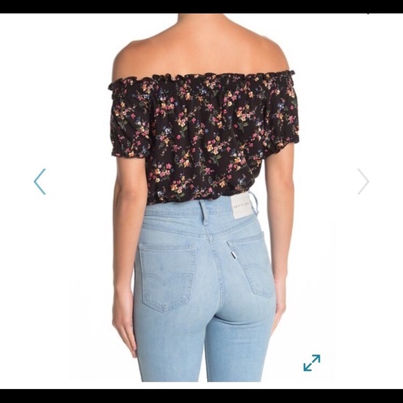 Ten sixty cropped short sleeve top size large - Picture 2 of 6